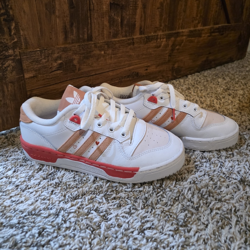 Adidas Sneakers - White & Orange